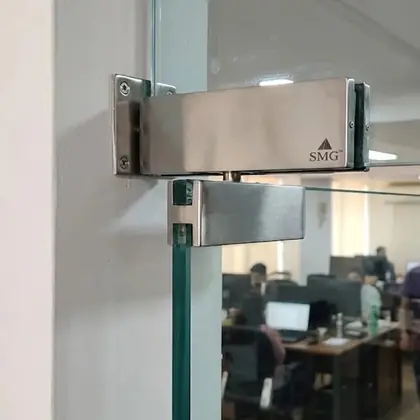 SMG Wall Mounted Over Panel Patch with Pivot (SPF-4)