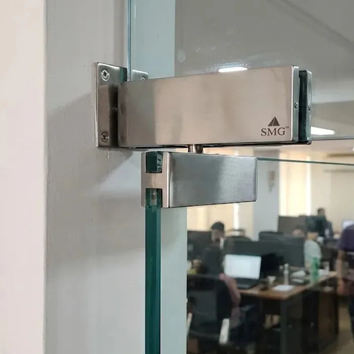 SMG Wall Mounted Over Panel Patch with Pivot (SPF-4)
